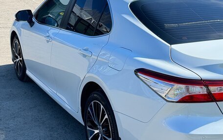 Toyota Camry, 2021 год, 3 945 000 рублей, 4 фотография