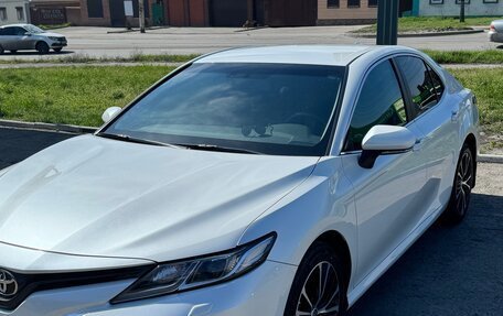 Toyota Camry, 2021 год, 3 945 000 рублей, 3 фотография