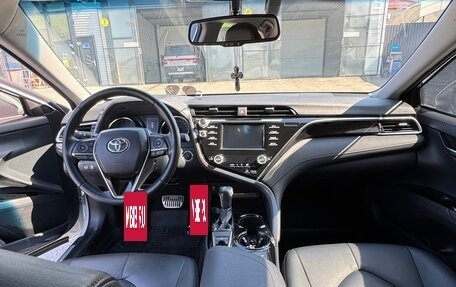 Toyota Camry, 2021 год, 3 945 000 рублей, 10 фотография