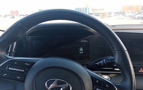 Hyundai Elantra, 2021 год, 2 100 000 рублей, 10 фотография