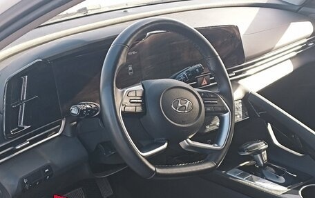 Hyundai Elantra, 2021 год, 2 100 000 рублей, 8 фотография