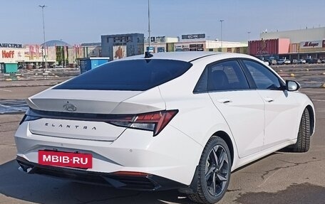 Hyundai Elantra, 2021 год, 2 100 000 рублей, 6 фотография