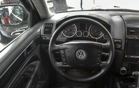 Volkswagen Touareg III, 2005 год, 849 900 рублей, 8 фотография