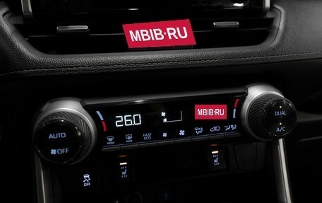 Toyota RAV4, 2021 год, 3 430 000 рублей, 16 фотография