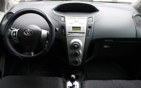 Toyota Yaris III рестайлинг, 2006 год, 529 000 рублей, 7 фотография