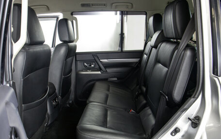 Mitsubishi Pajero IV, 2018 год, 3 088 000 рублей, 8 фотография