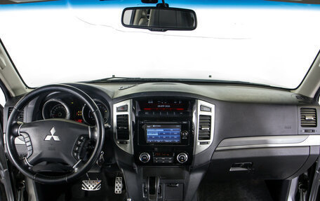 Mitsubishi Pajero IV, 2018 год, 3 088 000 рублей, 10 фотография