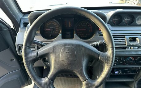 Mitsubishi Pajero III рестайлинг, 1994 год, 850 000 рублей, 21 фотография