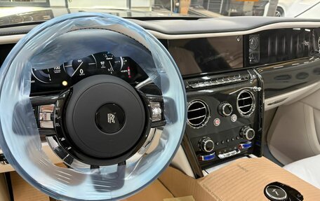 Rolls-Royce Cullinan, 2026 год, 77 000 000 рублей, 5 фотография