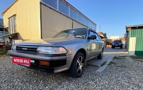 Toyota Carina, 1988 год, 300 000 рублей, 3 фотография
