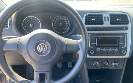 Volkswagen Polo VI (EU Market), 2013 год, 600 000 рублей, 2 фотография