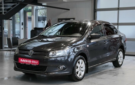 Volkswagen Polo VI (EU Market), 2013 год, 700 000 рублей, 1 фотография