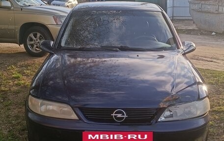 Opel Vectra B рестайлинг, 1999 год, 135 000 рублей, 3 фотография