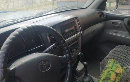 Toyota Land Cruiser 100 рестайлинг 2, 2007 год, 2 700 000 рублей, 4 фотография