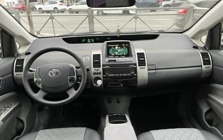 Toyota Prius, 2008 год, 760 000 рублей, 9 фотография