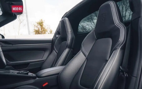 Porsche 911, 2024 год, 18 520 000 рублей, 9 фотография