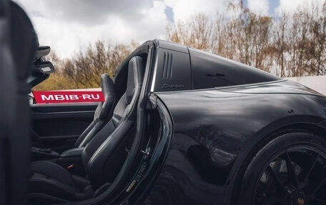 Porsche 911, 2024 год, 18 520 000 рублей, 13 фотография