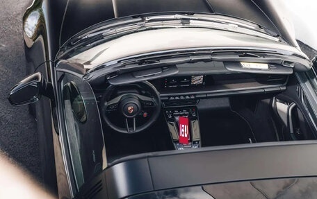 Porsche 911, 2024 год, 18 520 000 рублей, 15 фотография