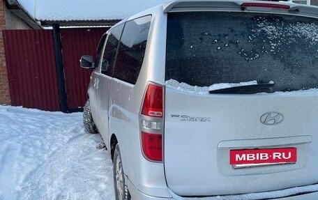 Hyundai Grand Starex Grand Starex I рестайлинг 2, 2010 год, 750 000 рублей, 2 фотография