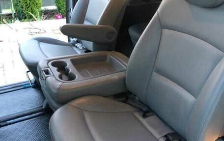 Hyundai Grand Starex Grand Starex I рестайлинг 2, 2010 год, 750 000 рублей, 5 фотография