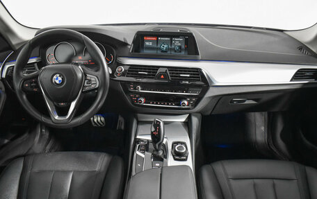 BMW 5 серия, 2019 год, 2 949 000 рублей, 13 фотография