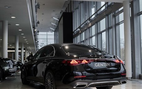 Mercedes-Benz E-Класс, 2025 год, 9 300 000 рублей, 4 фотография