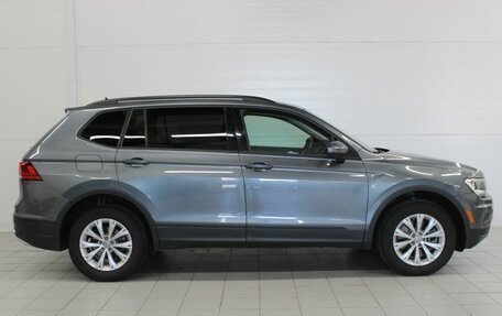 Volkswagen Tiguan II, 2020 год, 2 590 000 рублей, 4 фотография