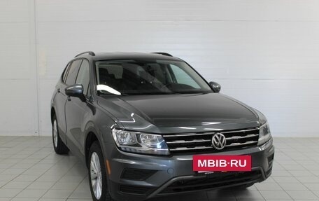 Volkswagen Tiguan II, 2020 год, 2 590 000 рублей, 3 фотография