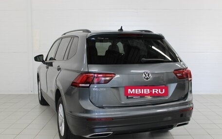 Volkswagen Tiguan II, 2020 год, 2 590 000 рублей, 8 фотография