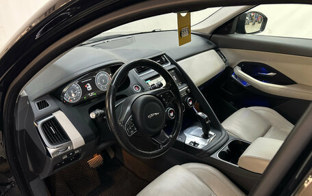 Jaguar E-Pace, 2019 год, 1 950 000 рублей, 7 фотография