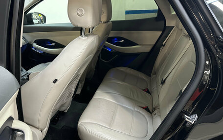 Jaguar E-Pace, 2019 год, 1 950 000 рублей, 9 фотография