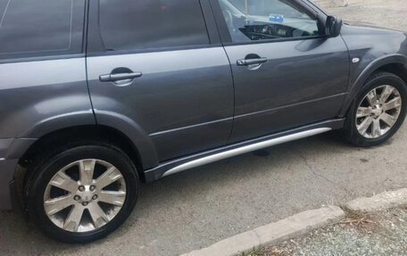 Mitsubishi Outlander III рестайлинг 3, 2008 год, 750 000 рублей, 8 фотография