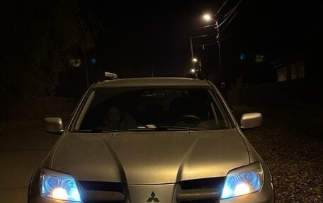 Mitsubishi Outlander III рестайлинг 3, 2005 год, 750 000 рублей, 15 фотография