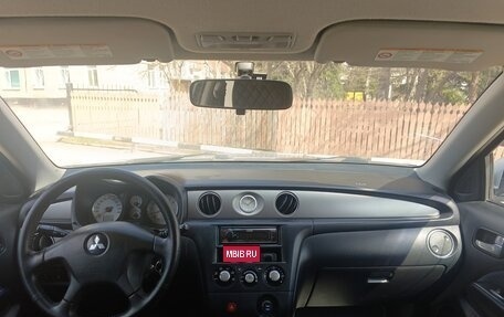 Mitsubishi Outlander III рестайлинг 3, 2005 год, 750 000 рублей, 7 фотография