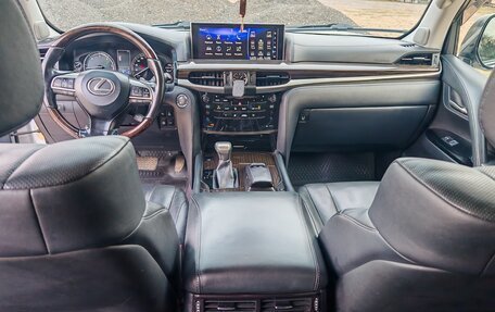 Lexus LX III, 2016 год, 5 550 000 рублей, 17 фотография