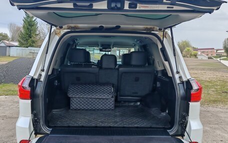 Lexus LX III, 2016 год, 5 550 000 рублей, 19 фотография