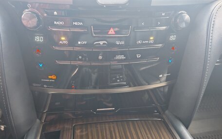 Lexus LX III, 2016 год, 5 550 000 рублей, 37 фотография