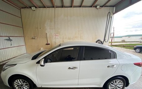 KIA Rio IV, 2017 год, 1 200 000 рублей, 3 фотография