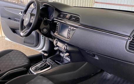 KIA Rio IV, 2017 год, 1 200 000 рублей, 15 фотография