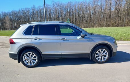 Volkswagen Tiguan II, 2020 год, 3 350 000 рублей, 2 фотография