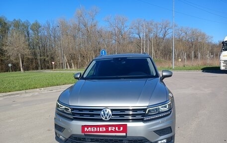 Volkswagen Tiguan II, 2020 год, 3 350 000 рублей, 8 фотография