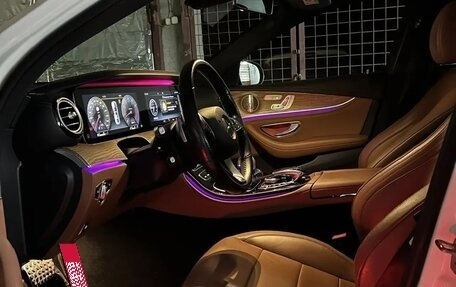 Mercedes-Benz E-Класс, 2017 год, 4 850 000 рублей, 18 фотография