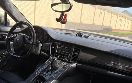 Porsche Panamera II рестайлинг, 2011 год, 15 000 000 рублей, 25 фотография