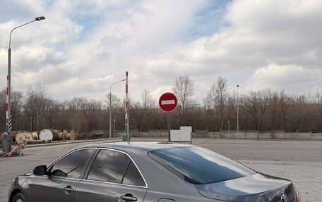 Toyota Camry, 2006 год, 550 000 рублей, 3 фотография