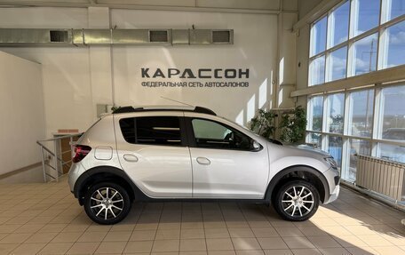 Renault Sandero II рестайлинг, 2018 год, 995 000 рублей, 4 фотография