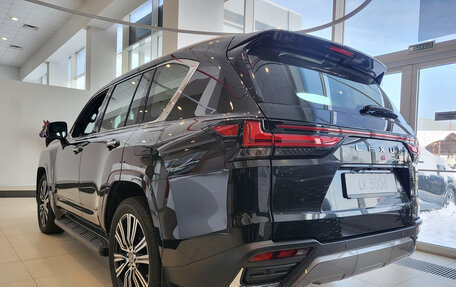 Lexus LX, 2024 год, 16 990 000 рублей, 6 фотография