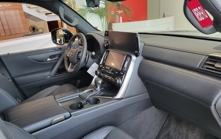 Lexus LX, 2024 год, 16 990 000 рублей, 9 фотография