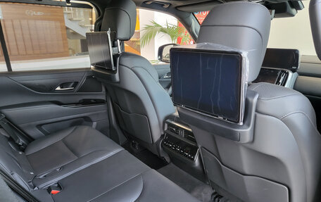 Lexus LX, 2024 год, 16 990 000 рублей, 15 фотография