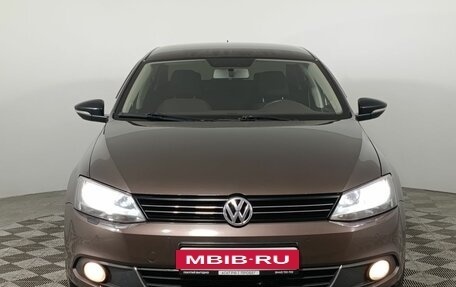 Volkswagen Jetta VI, 2014 год, 950 000 рублей, 2 фотография