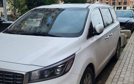 KIA Carnival III, 2019 год, 2 450 000 рублей, 7 фотография